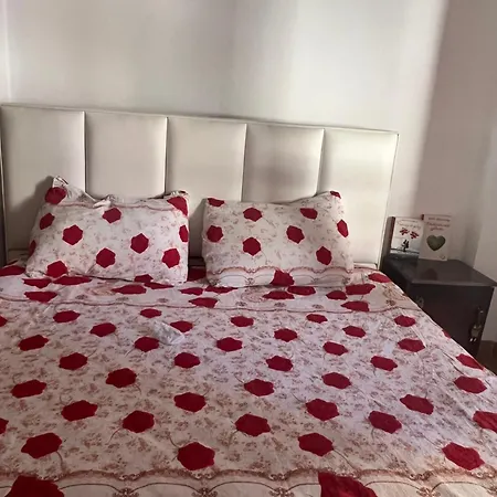 Bed & Breakfast House *